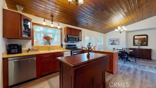 Building Photo - 621 Arth Dr