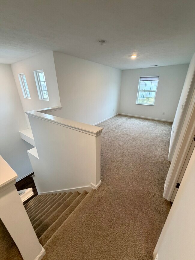 Building Photo - 5794 Wintersweet Ln