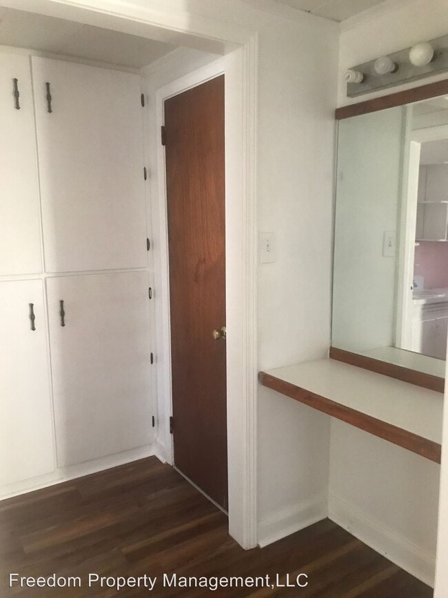 Building Photo - 1 br, 1 bath House - 209 Johnson St