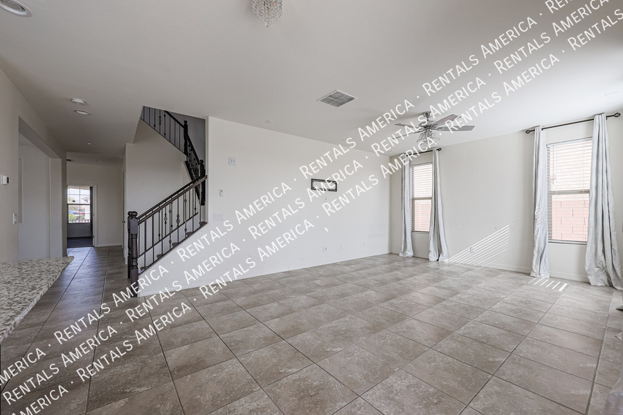 Building Photo - 17989 W Encinas Ln