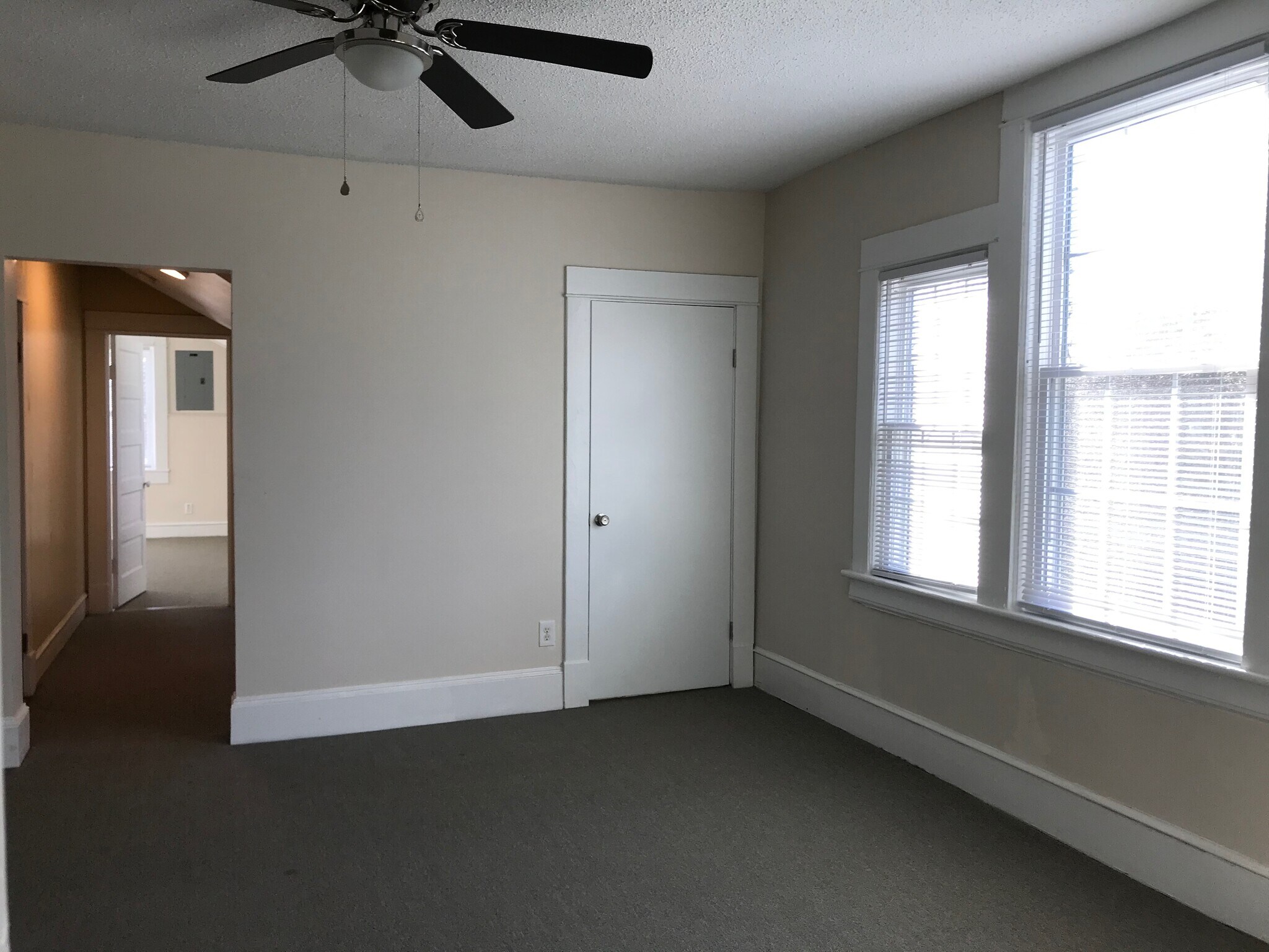 Living Room - 1219 Grace Ave