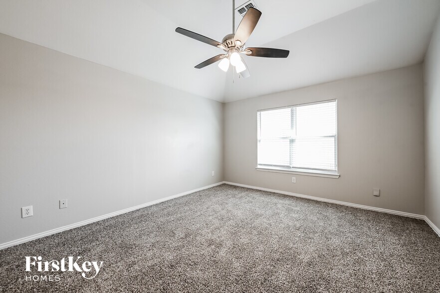 Building Photo - 502 Dover Park Trail