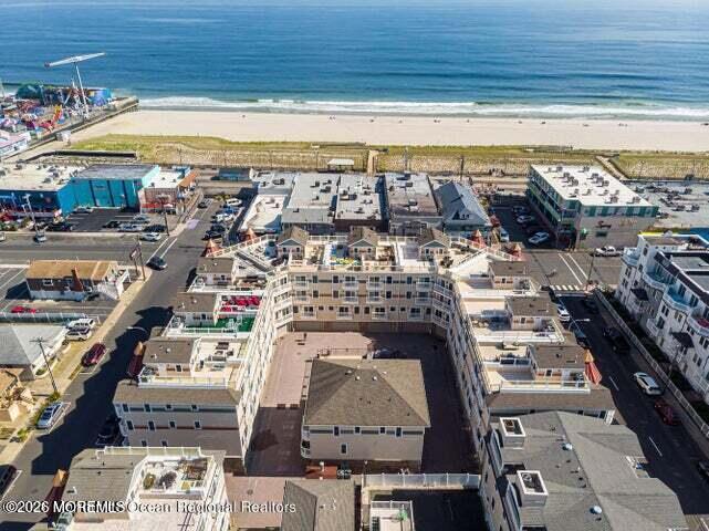 Building Photo - 21 Blaine Ave