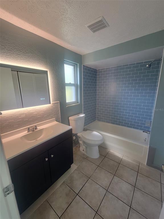 Building Photo - 5711 Silver Spur Dr