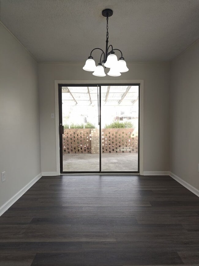 Building Photo - 3515 Biltmore Pl