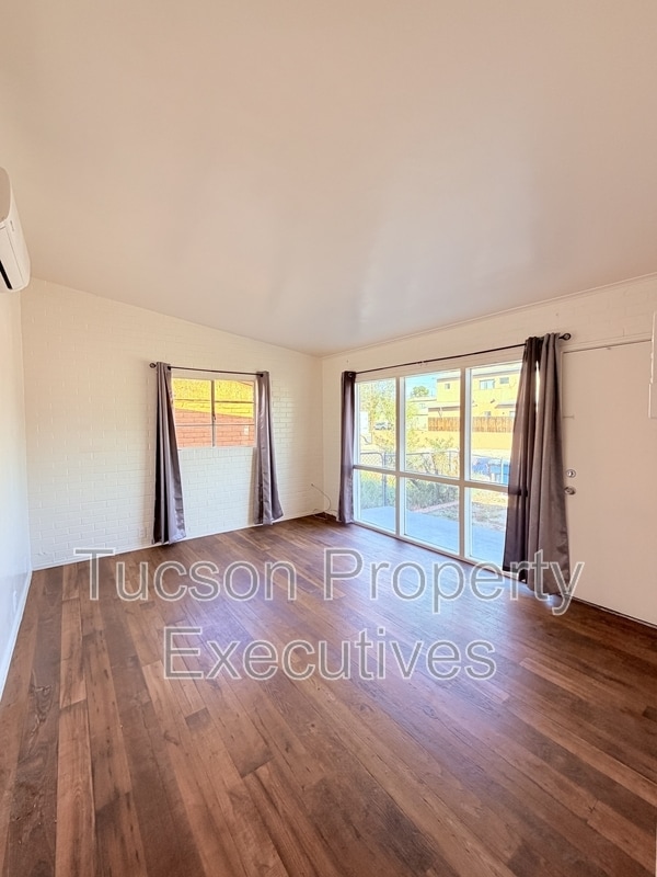 Building Photo - 1603 N Highland Ave