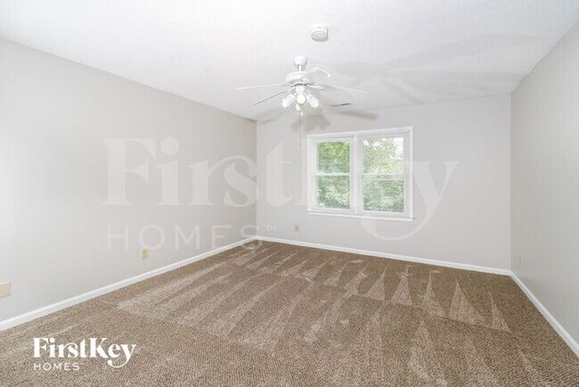 Building Photo - 2 Hickory Knoll Ct