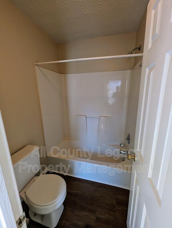 Building Photo - 3757 Meadow Creek Dr