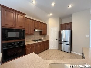 Building Photo - 18606 Cross Timber