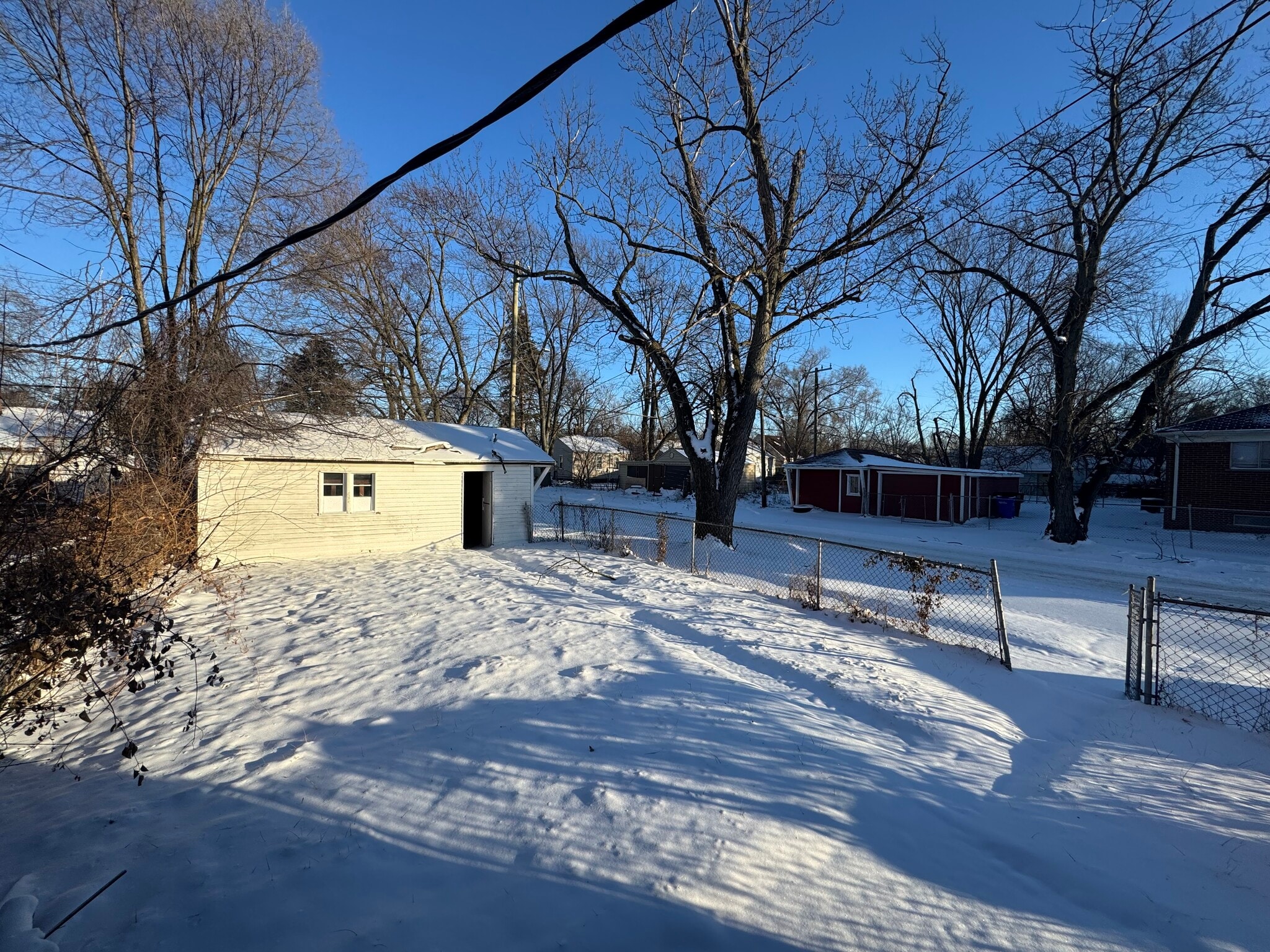 Building Photo - 9200 Evergreen Ave