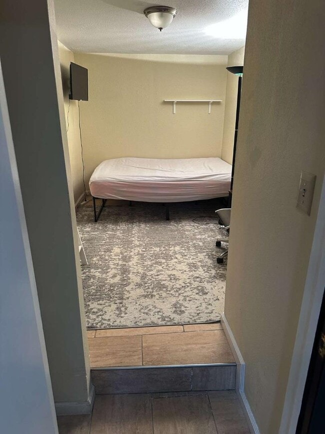 Building Photo - 25 Vía Delizia