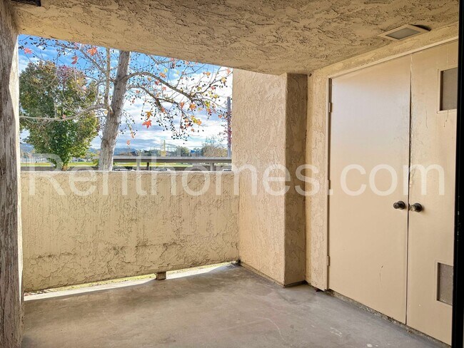 Building Photo - 8480 New Salem St