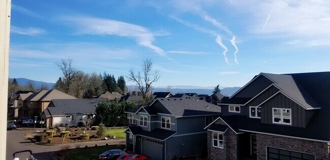 Building Photo - Camas Schools! Stunning Custom Home!  3 Be...