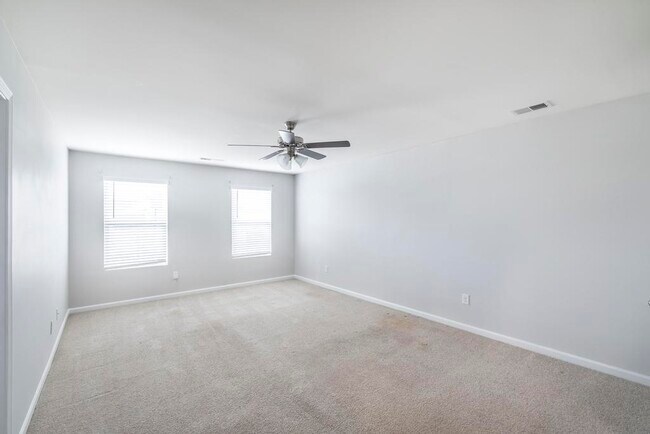 Building Photo - 200 Harrow Dr