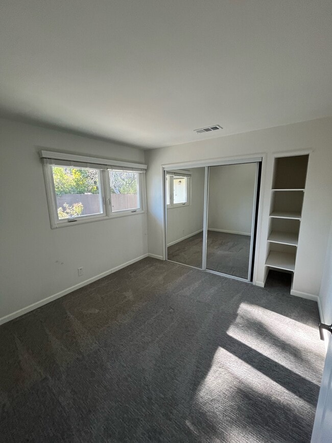 Building Photo - 2545 Fourth St