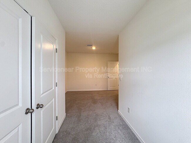 Building Photo - 32988 Major Oak Dr