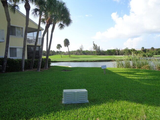 Building Photo - 5527 NE Gulfstream Way