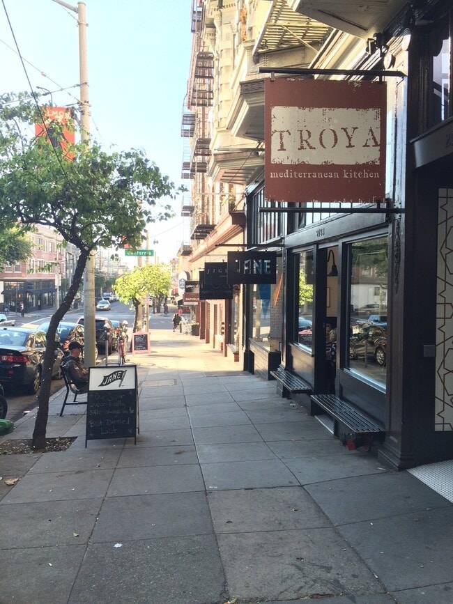 Fillmore Street - 2127 Fillmore St