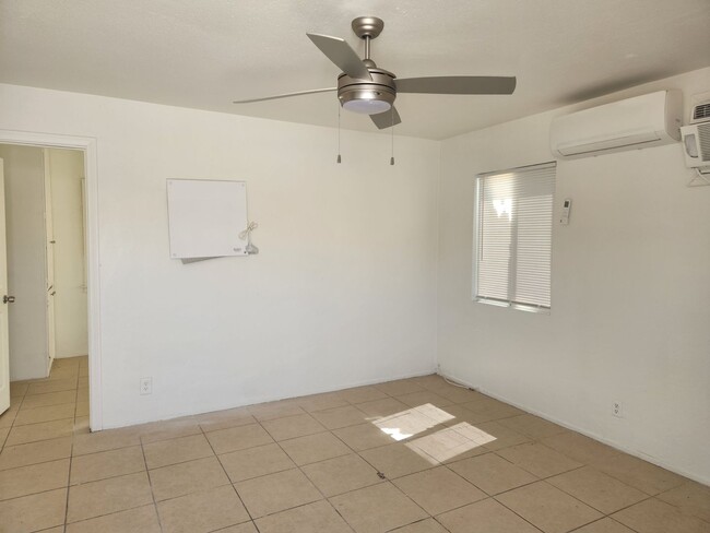 Building Photo - Cahuilla Ave Unit B