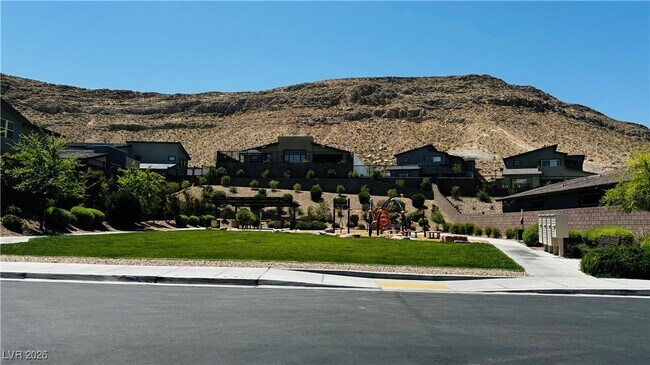 Building Photo - 9836 Starlight Ridge Ave