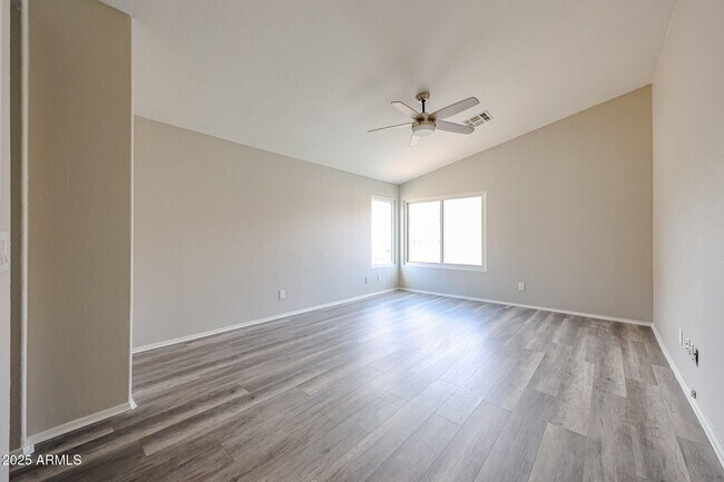 Building Photo - 3840 E Campbell Ave