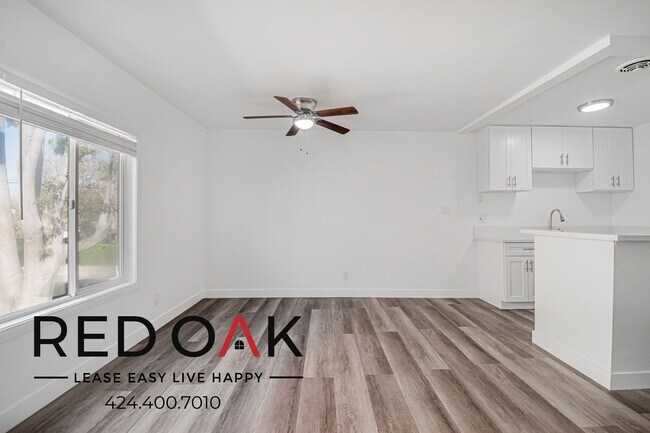 Building Photo - 4037 McLaughlin Ave