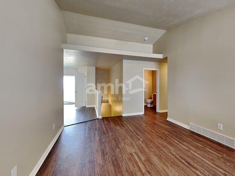 Building Photo - 4059 Lake Mountain Dr