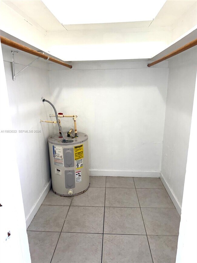 Building Photo - 1490 NW 43rd St