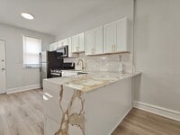 Building Photo - 3032 n stillman-