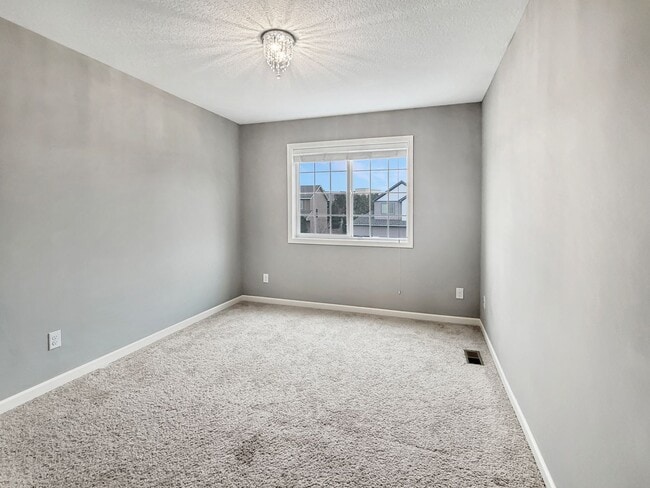 Building Photo - 5526 Wisconsin Ave N