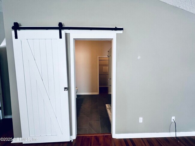 Building Photo - 1585 E Windy Willow Dr