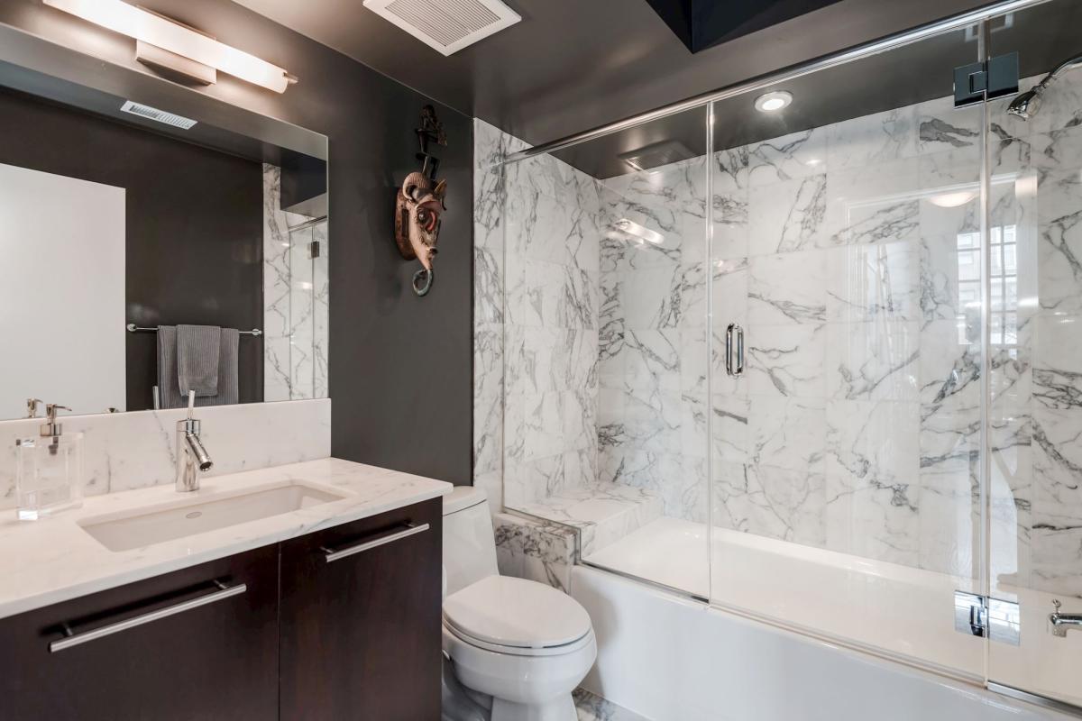 Building Photo - 2109 10th St NW