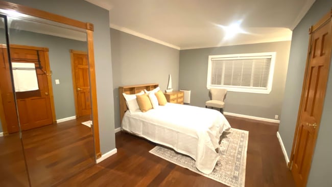 Building Photo - 168 168th Ave