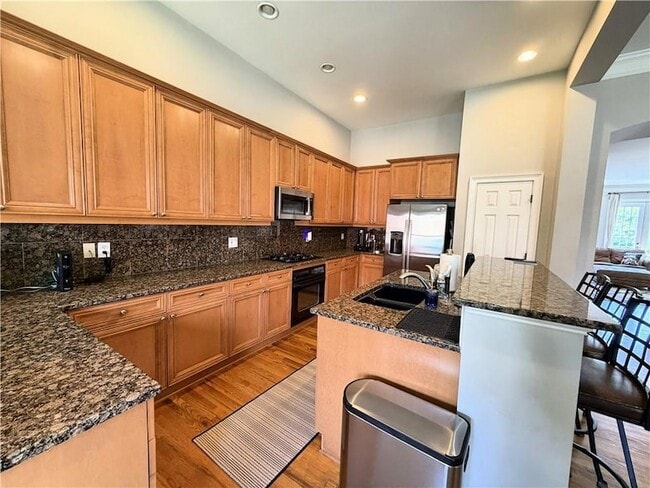 Building Photo - 3008 Riverstone Tr