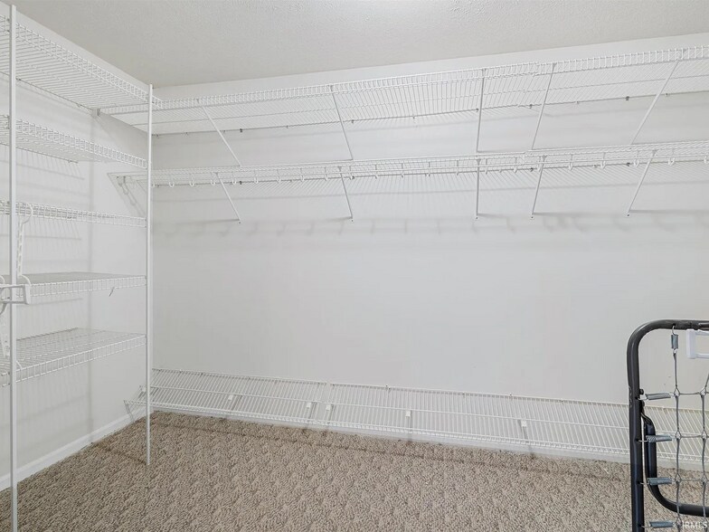 Building Photo - 1119 W 8th St