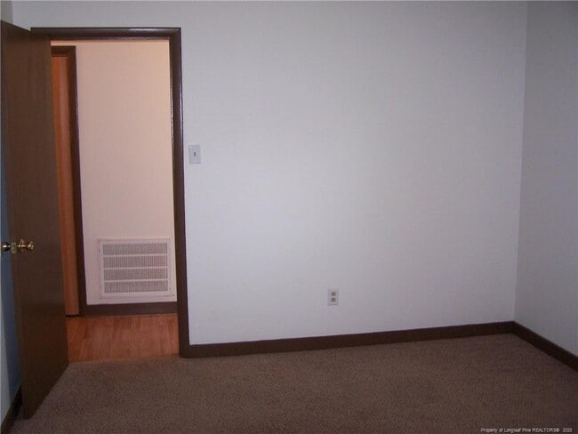 Building Photo - 6466 Pittsfield Dr