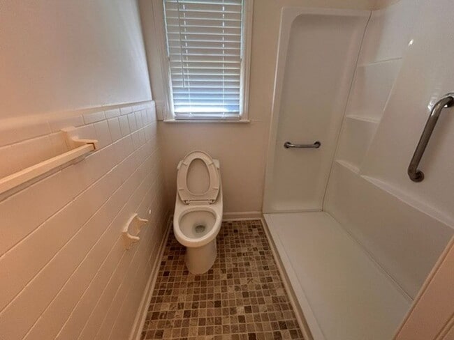 Building Photo - 1309 Ardmore Dr