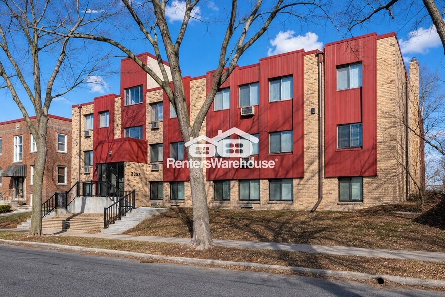 Building Photo - 520 Ridgewood Ave