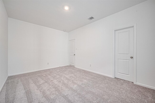 Building Photo - 2430 Dewford Fls Dr