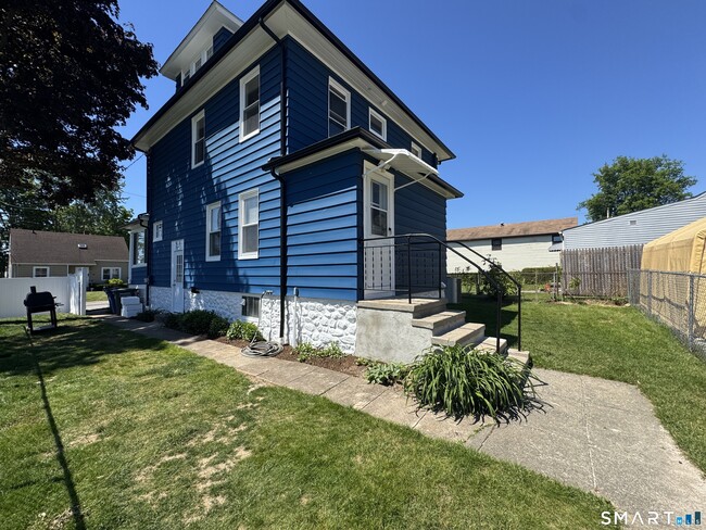 Building Photo - 66 Dodd Ave