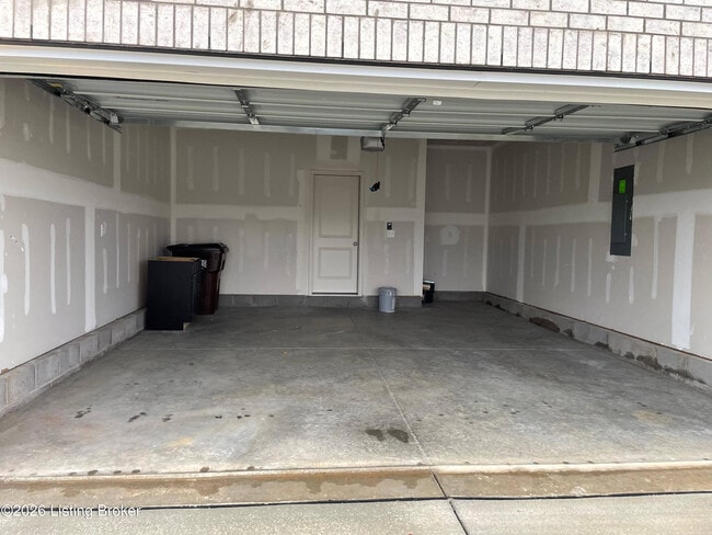 Building Photo - 2850 Fair Ln