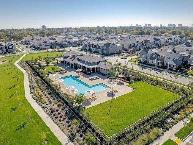 Building Photo - 3074 Seaspray Walk