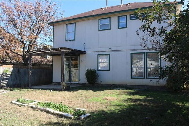 Building Photo - 8408 Siskin Cove