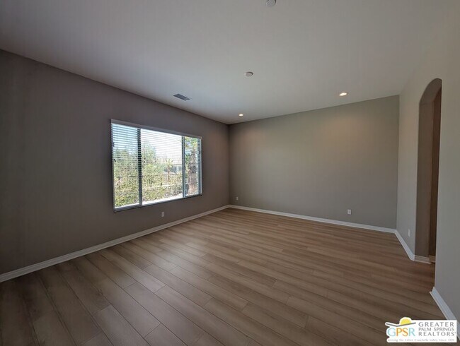 Building Photo - 20 Grenache