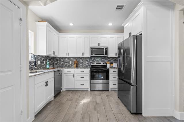 Building Photo - 907 Colorado River Dr