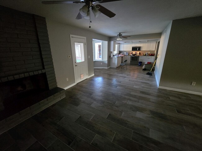 Dining Area - 4912 E Waltann Ln