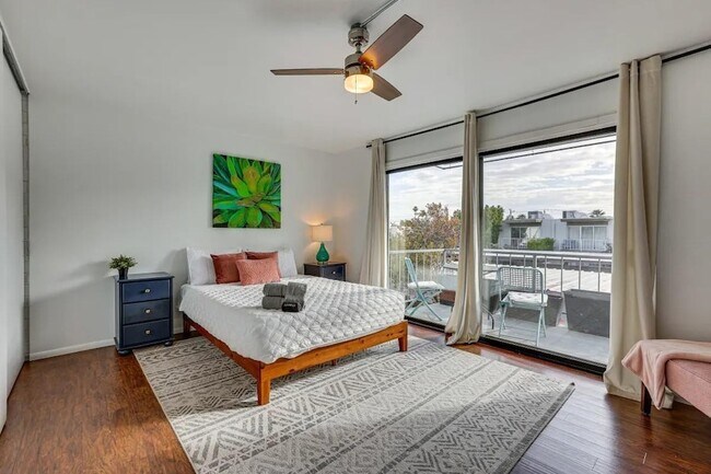 Building Photo - 7720 E Heatherbrae Ave