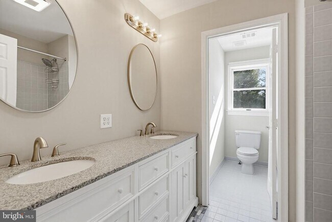 Building Photo - 13835 Burntwoods Rd