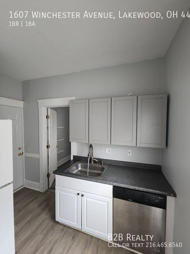 Building Photo - 1607 Winchester Ave