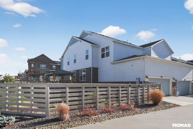 Building Photo - 9822 Rosalee Peak St